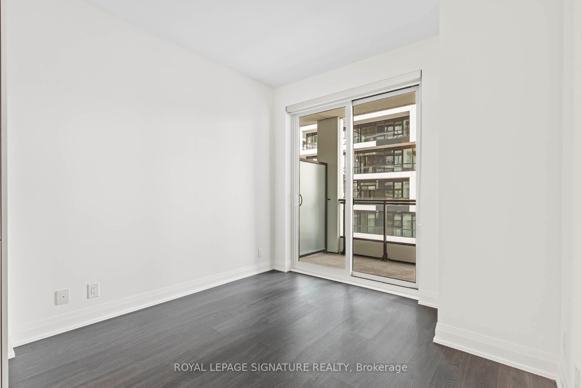 1302-65 Broadway Avenue, Toronto, ON - Indoor Photo Showing Other Room