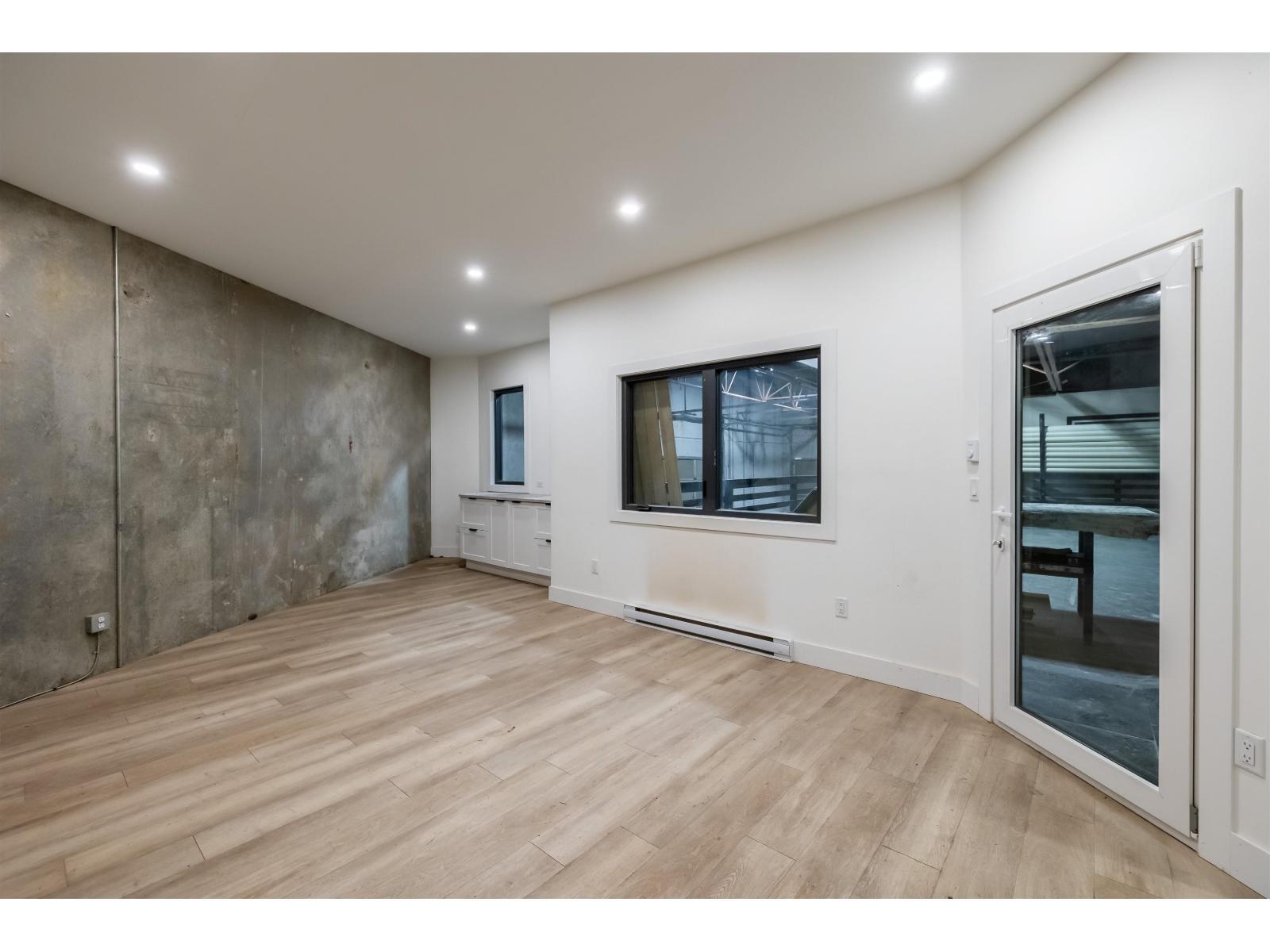 205 30701 Simpson Road, Abbotsford, BC