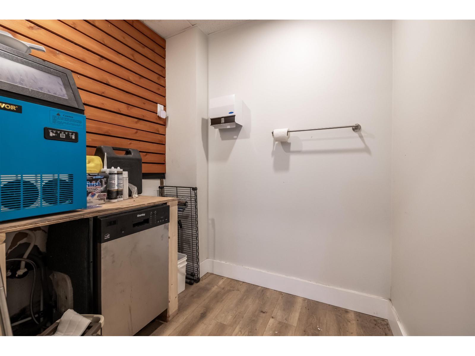 205 30701 Simpson Road, Abbotsford, BC