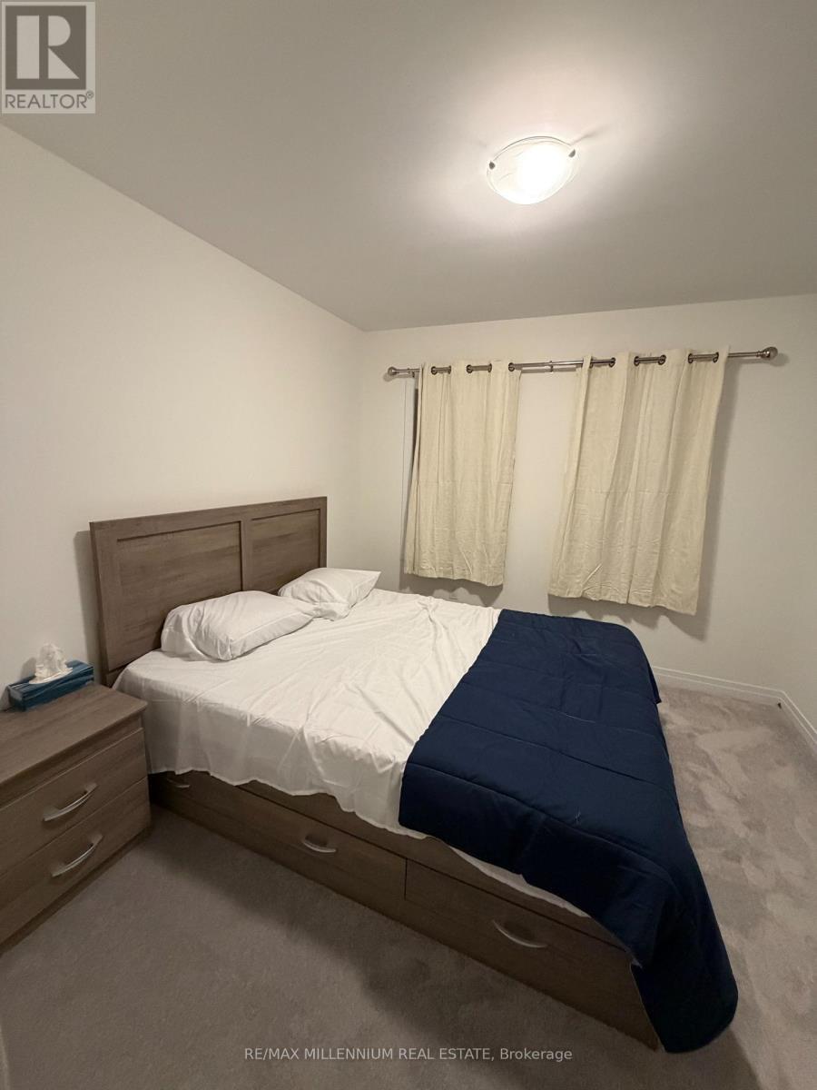 141 Gillespie Drive, Brantford, ON - Indoor Photo Showing Bedroom
