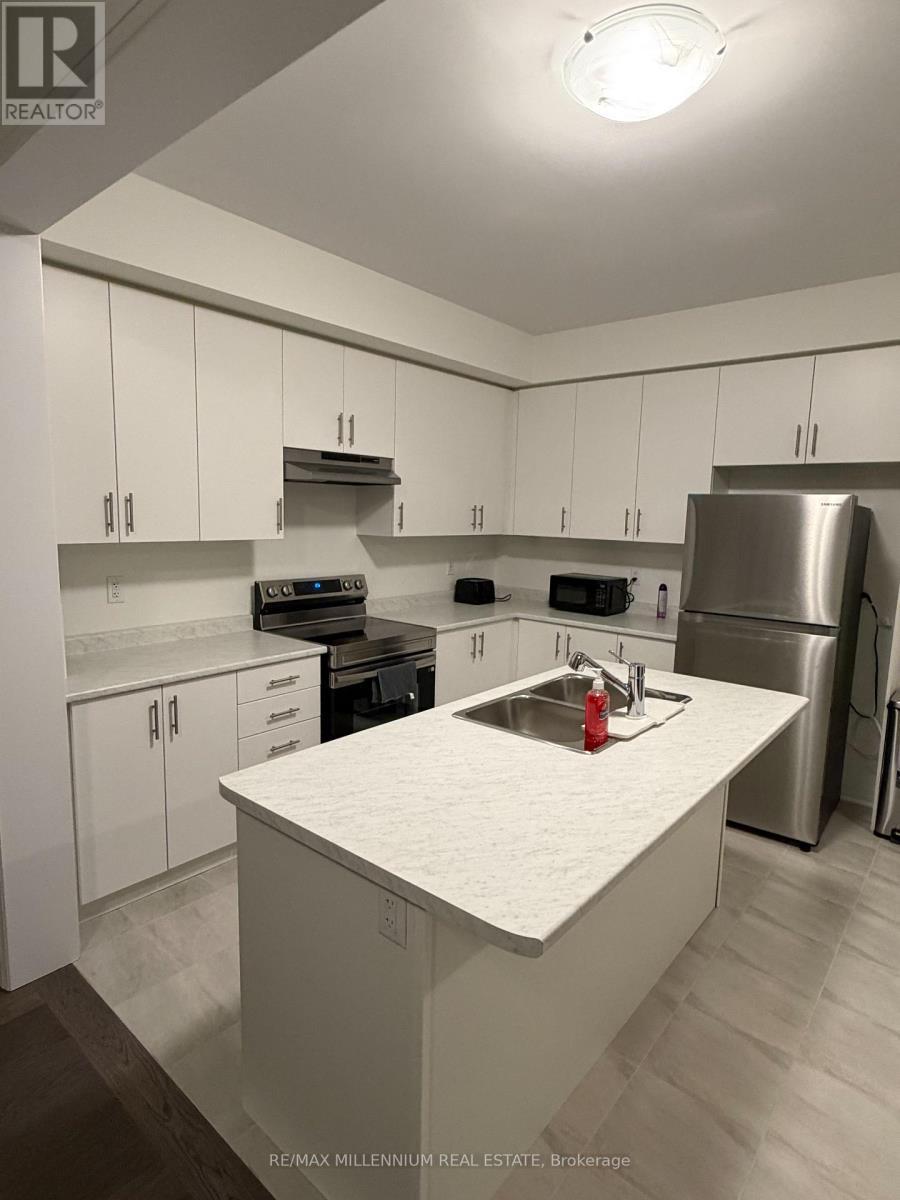 141 Gillespie Drive, Brantford, ON - Indoor Photo Showing Kitchen With Double Sink