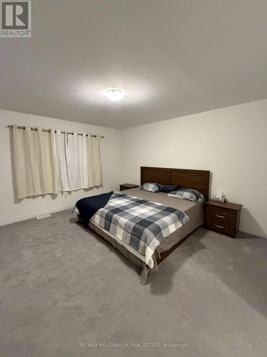 141 Gillespie Drive, Brantford, ON - Indoor Photo Showing Bedroom