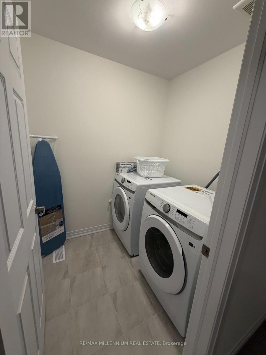 141 Gillespie Drive, Brantford, ON - Indoor Photo Showing Laundry Room