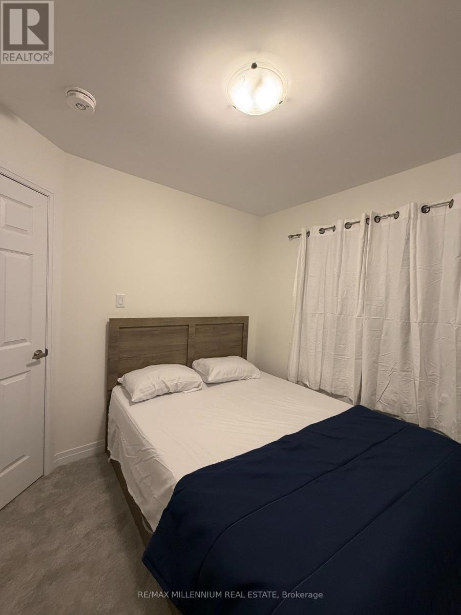 141 Gillespie Drive, Brantford, ON - Indoor Photo Showing Bedroom