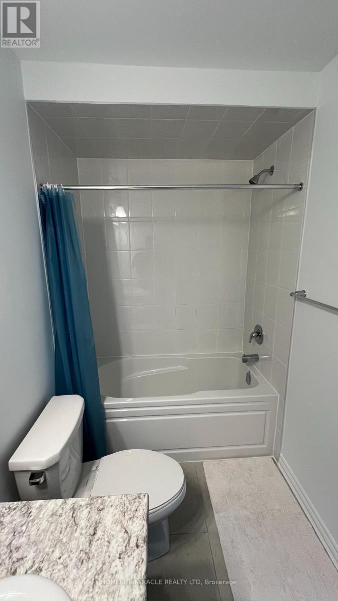 17 Canterhome Street, Kitchener, ON - Indoor Photo Showing Bathroom