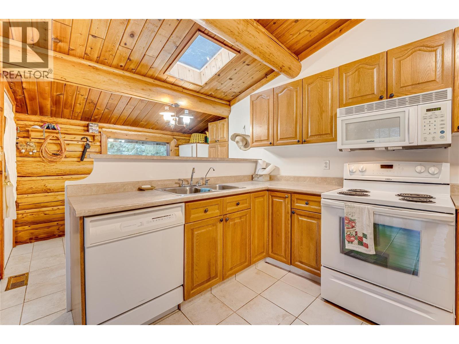 3137 Enderby Mabel Lake Road, Enderby, BC - Indoor Photo Showing Kitchen With Double Sink