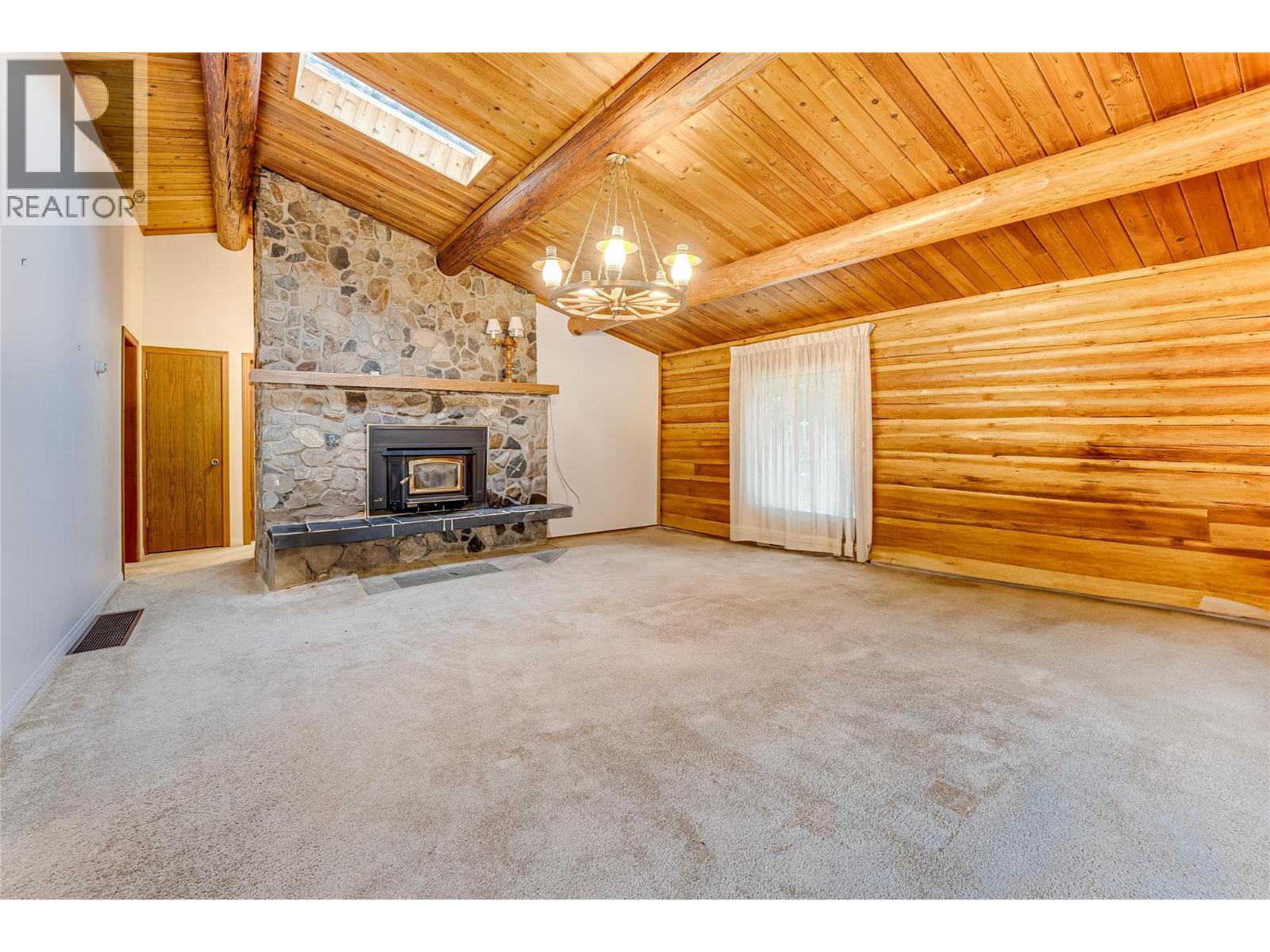 3137 Enderby Mabel Lake Road, Enderby, BC - Indoor With Fireplace