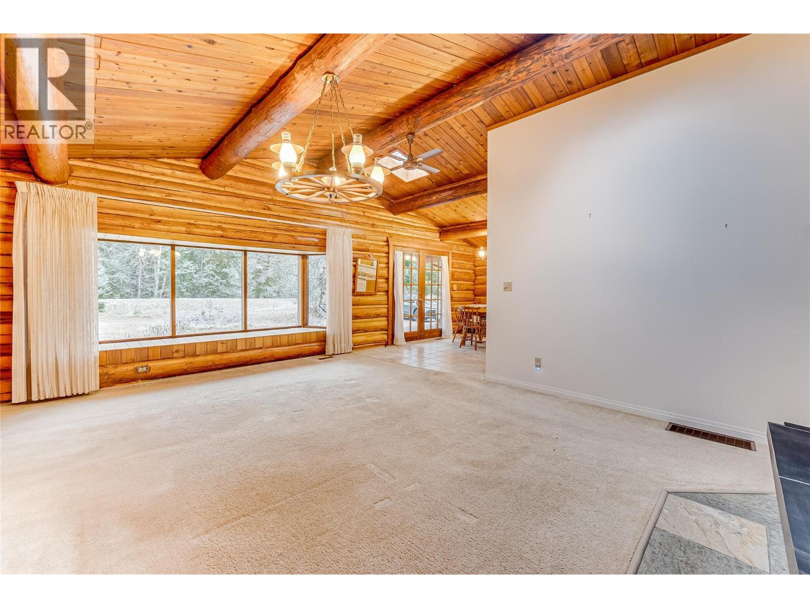 3137 Enderby Mabel Lake Road, Enderby, BC - Indoor Photo Showing Other Room