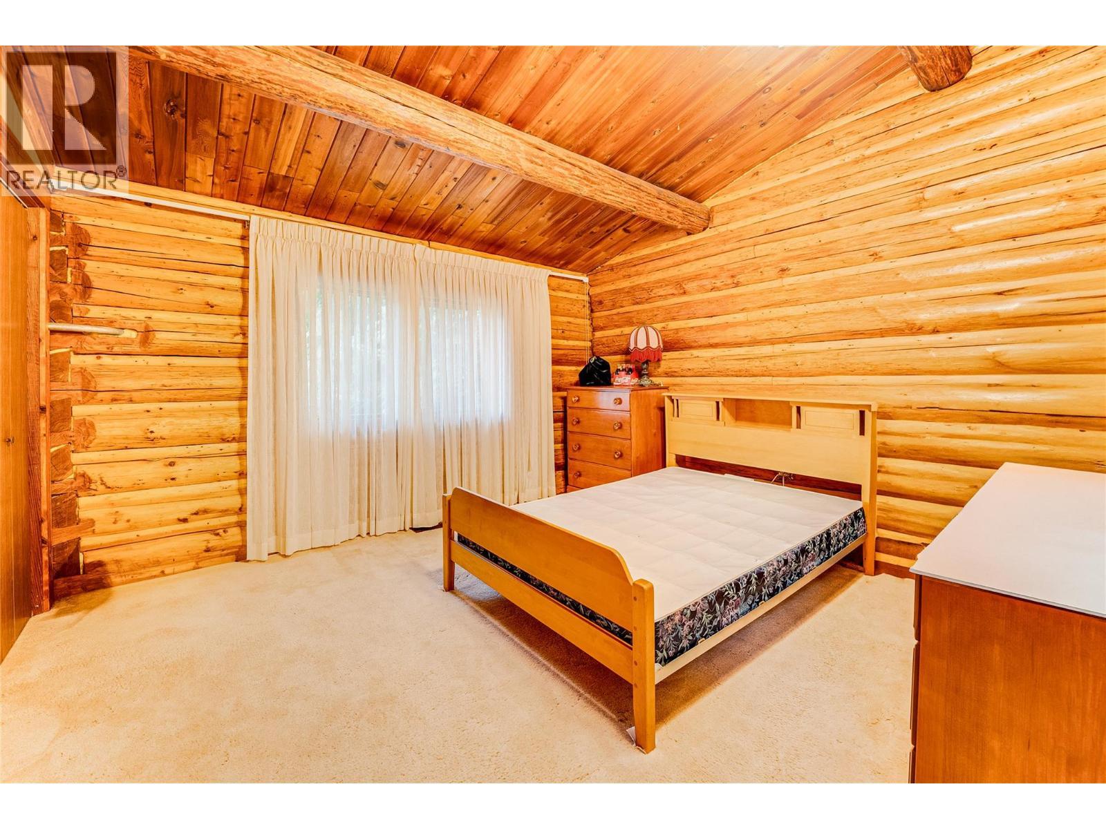 3137 Enderby Mabel Lake Road, Enderby, BC - Indoor Photo Showing Bedroom