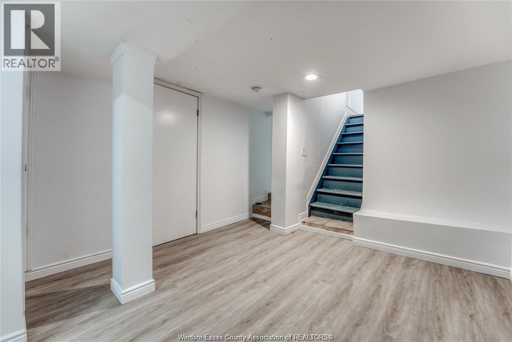 929 Bridge Avenue, Windsor, ON