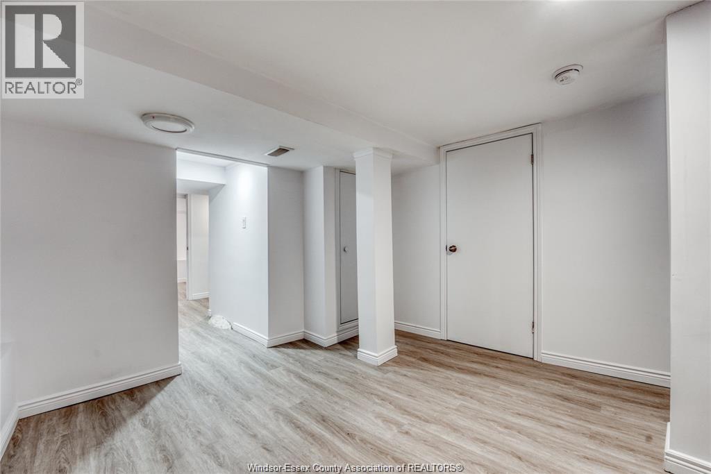 929 Bridge Avenue, Windsor, ON