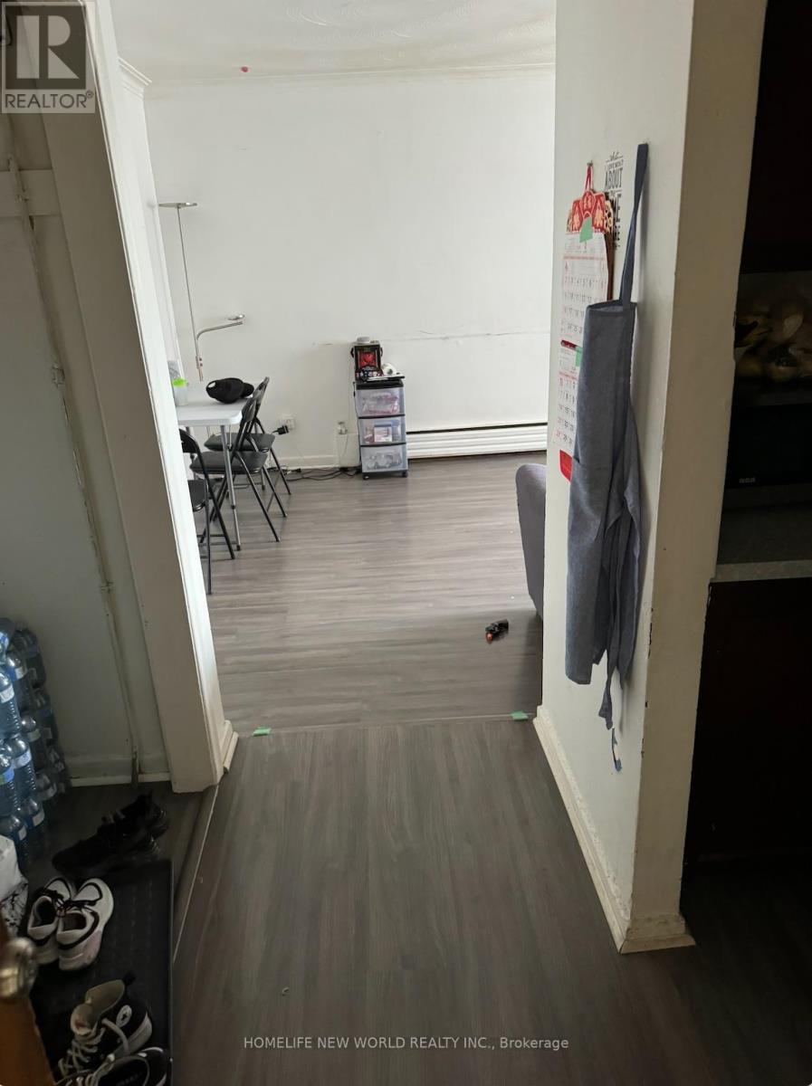 5 - 2900 Keele Street, Toronto, ON - Indoor Photo Showing Other Room