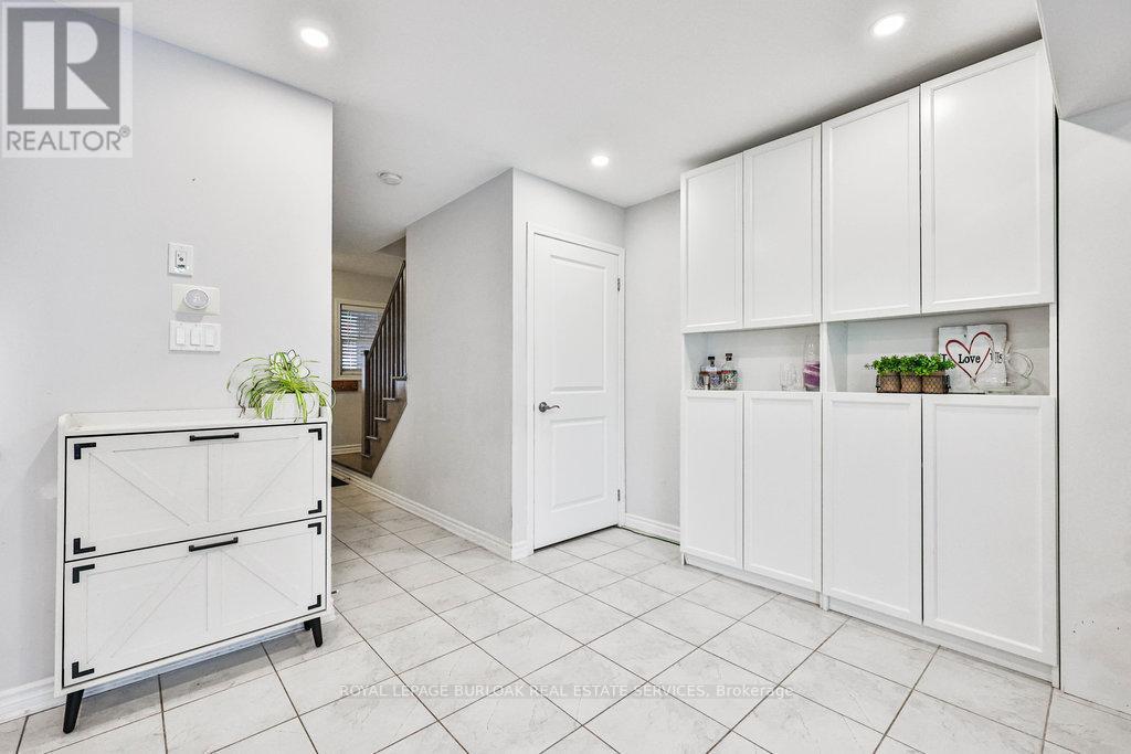 68 Lupo Drive, Hamilton, ON - Indoor