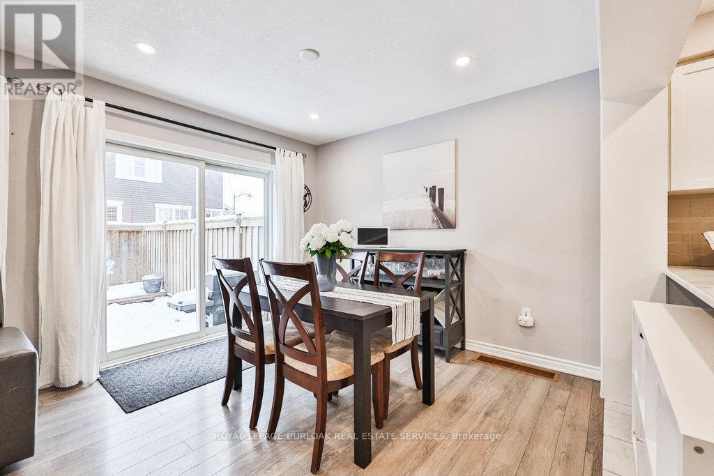 68 Lupo Drive, Hamilton, ON - Indoor Photo Showing Dining Room