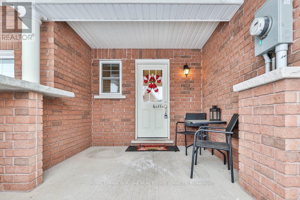 68 Lupo Drive, Hamilton, ON - Outdoor With Exterior