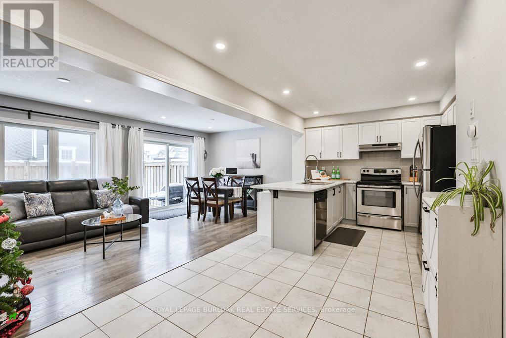 68 Lupo Drive, Hamilton, ON - Indoor