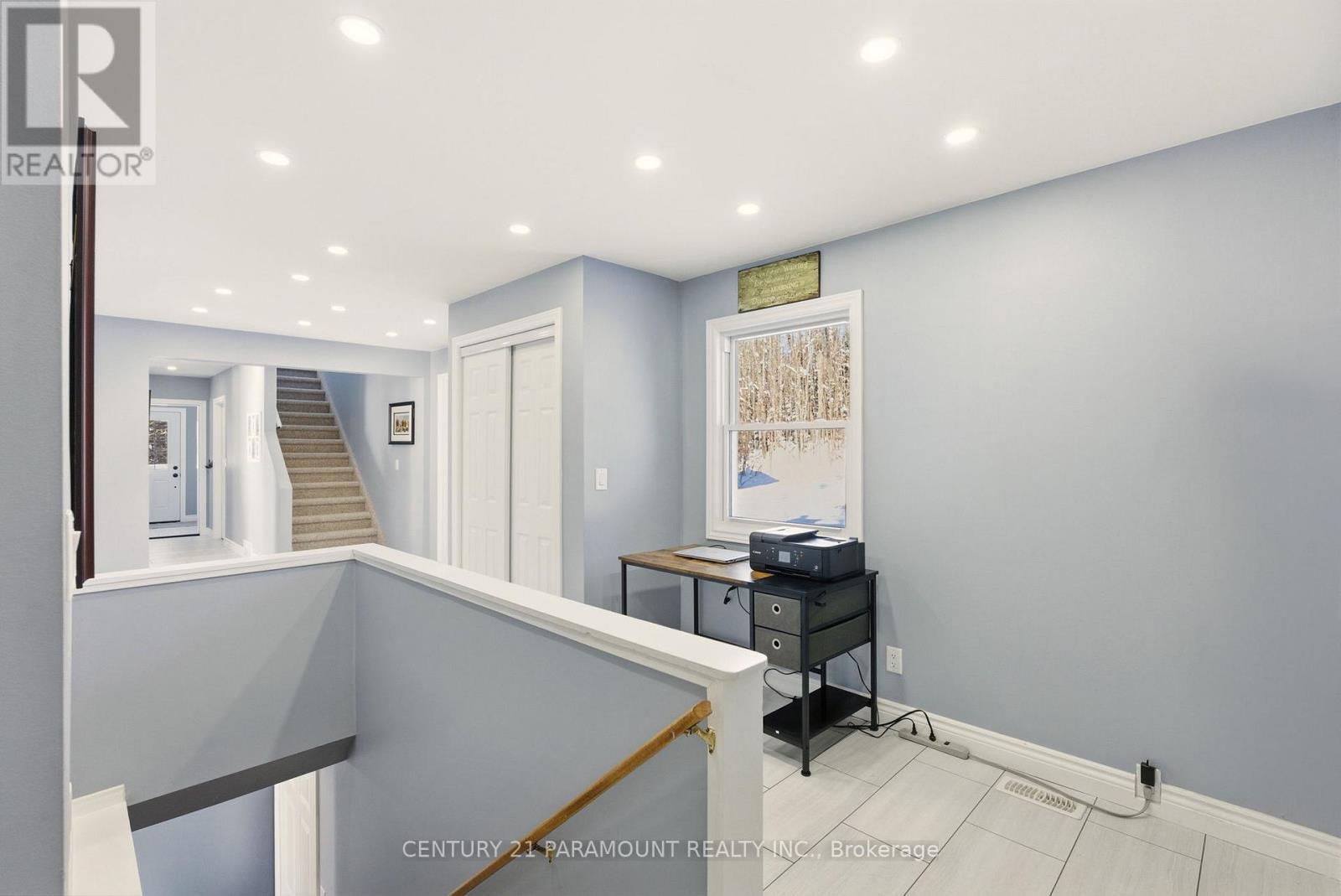 126 Chapman Drive Se, Magnetawan, ON - Indoor Photo Showing Other Room