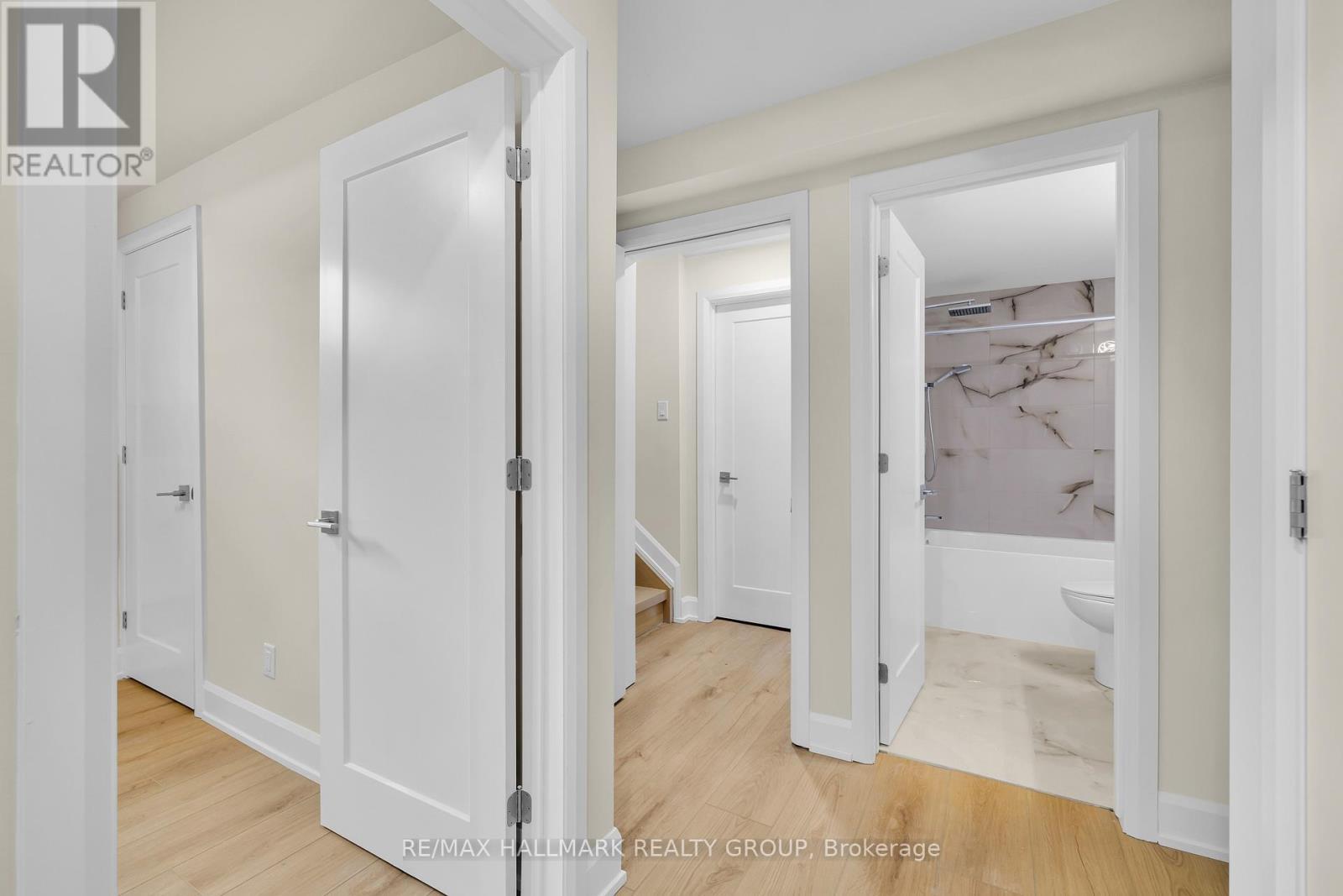 505 Dawson - B Avenue, Ottawa, ON