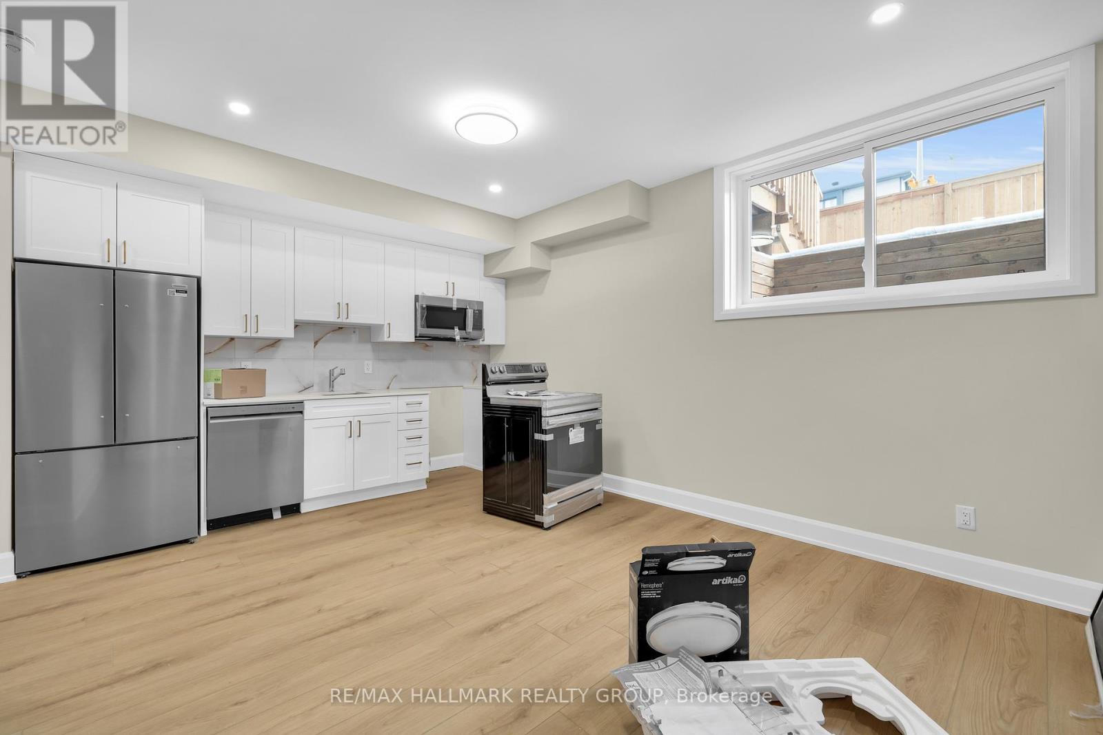 505 Dawson - B Avenue, Ottawa, ON