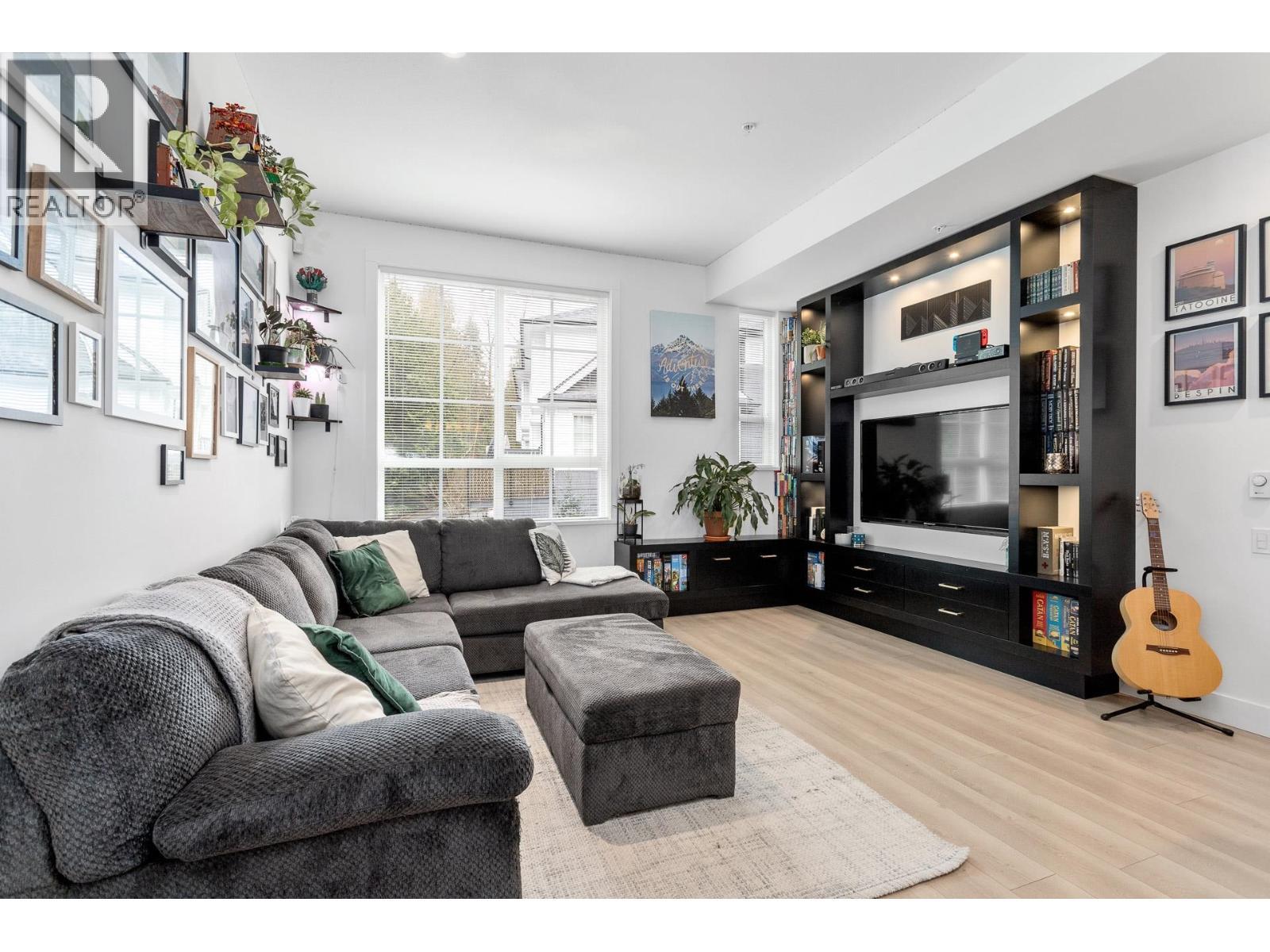 3 19696 Hammond Road, Pitt Meadows, BC - Indoor Photo Showing Living Room