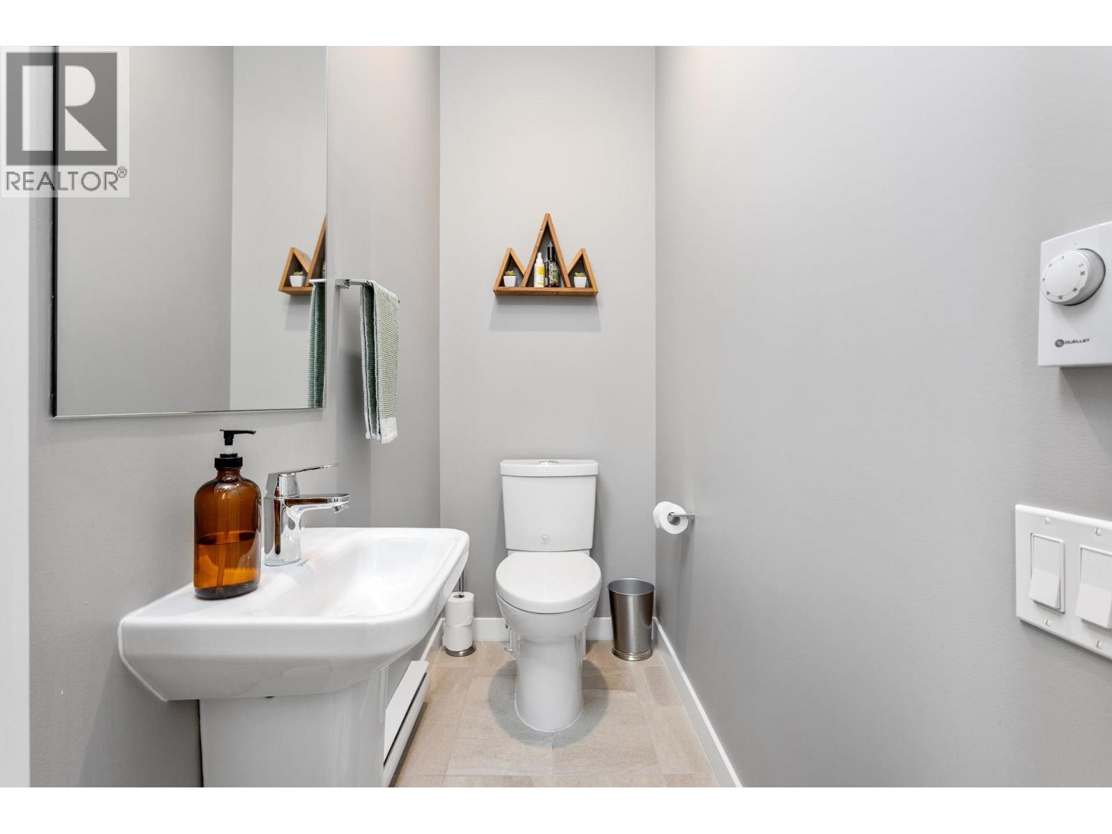 3 19696 Hammond Road, Pitt Meadows, BC - Indoor Photo Showing Bathroom