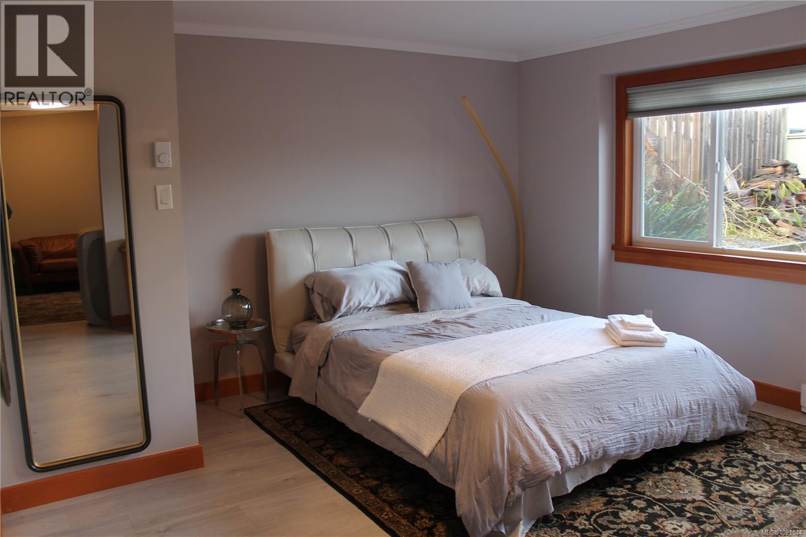 1721 Wilmot Rd, Cowichan Bay, BC - Indoor Photo Showing Bedroom