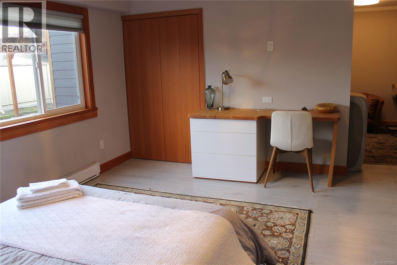 1721 Wilmot Rd, Cowichan Bay, BC - Indoor Photo Showing Other Room