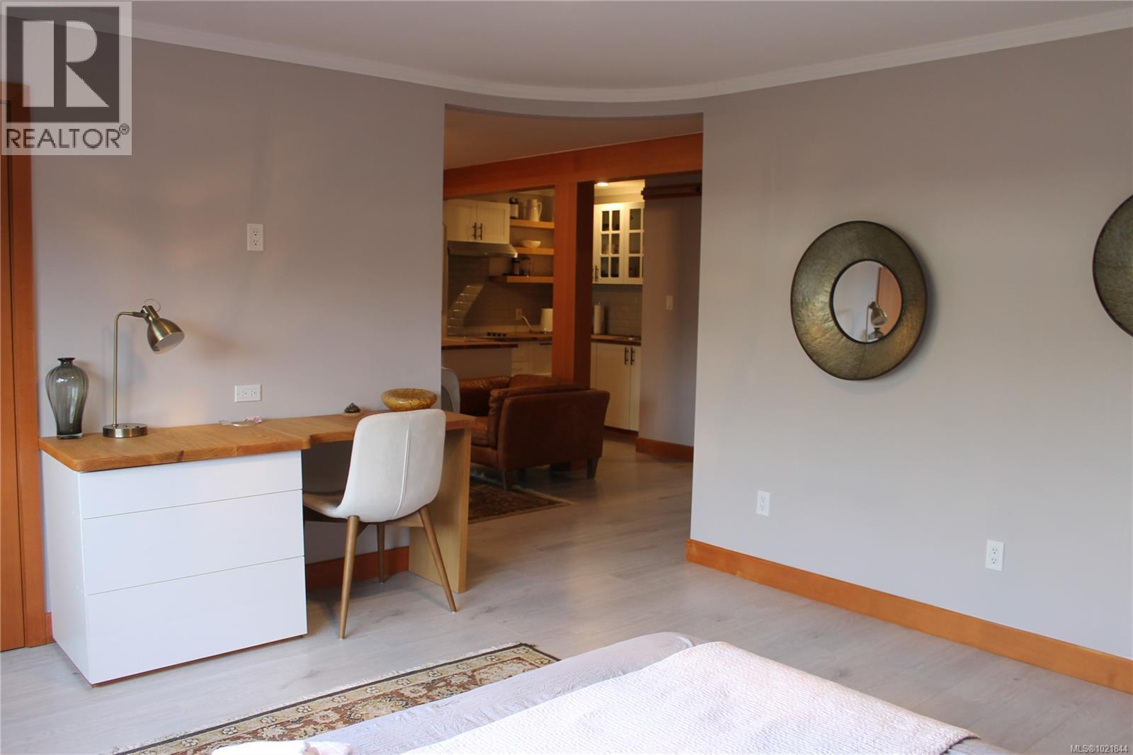 1721 Wilmot Rd, Cowichan Bay, BC - Indoor