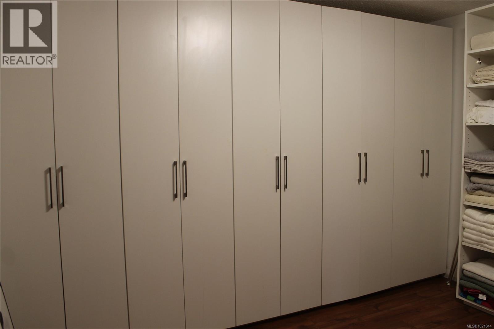 1721 Wilmot Rd, Cowichan Bay, BC - Indoor Photo Showing Other Room