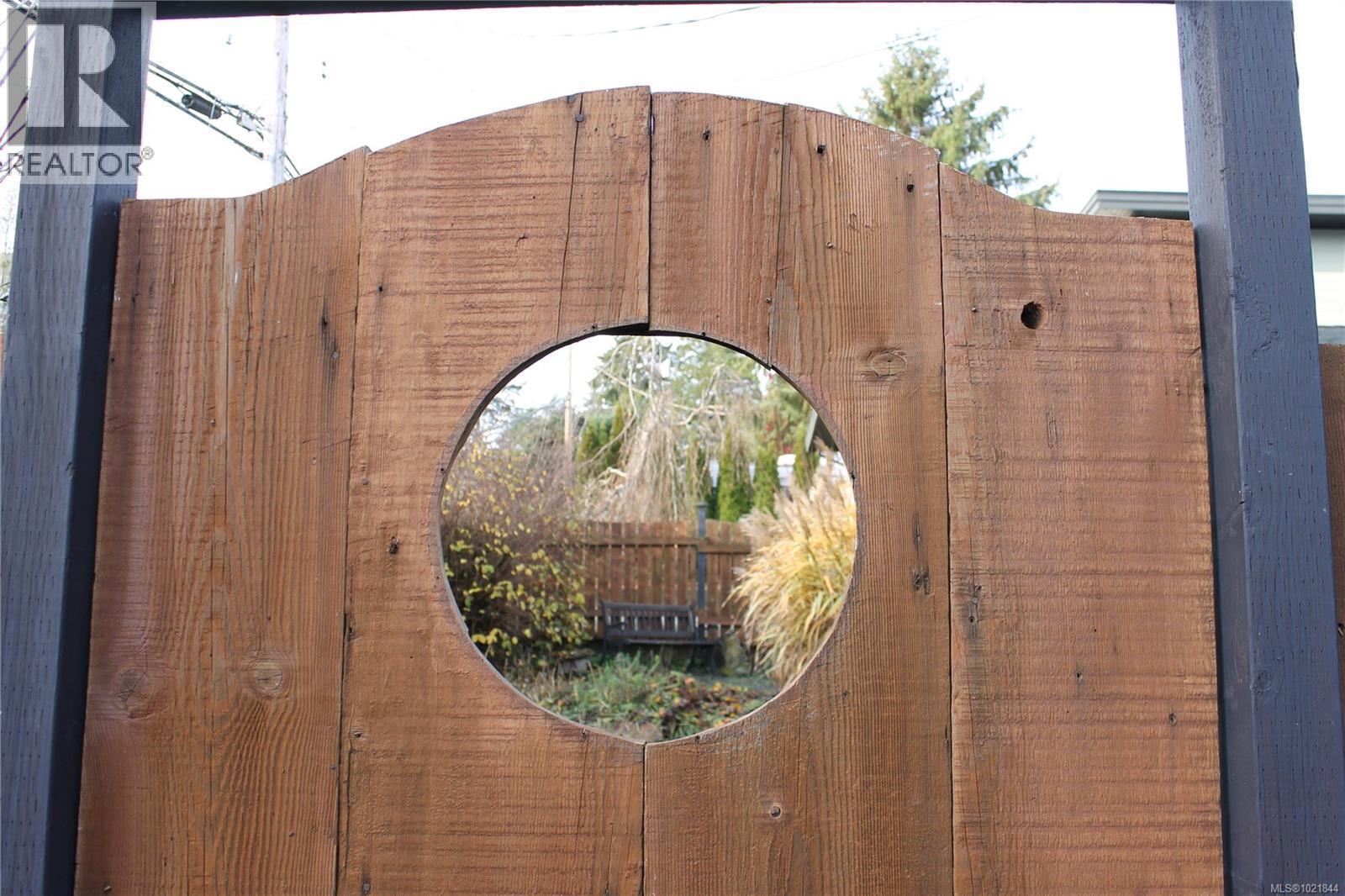 1721 Wilmot Rd, Cowichan Bay, BC -