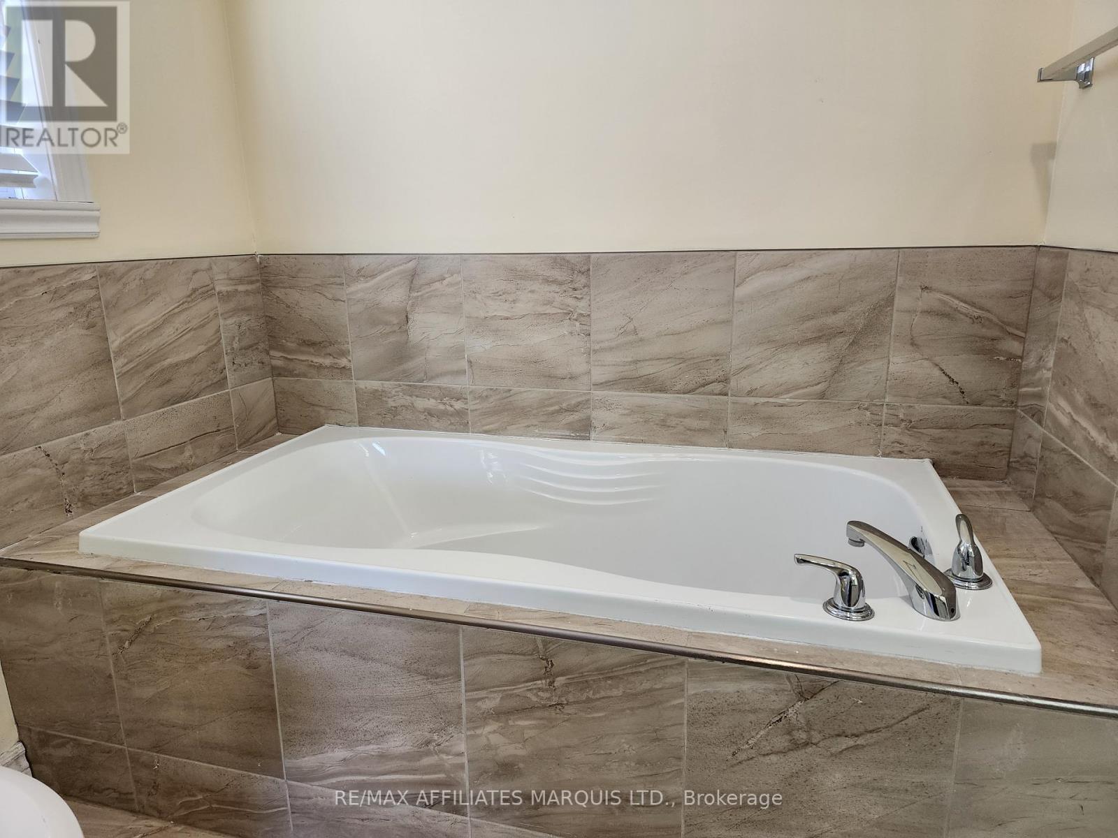 70 Forestdale Crescent, Cornwall, ON - Indoor Photo Showing Bathroom