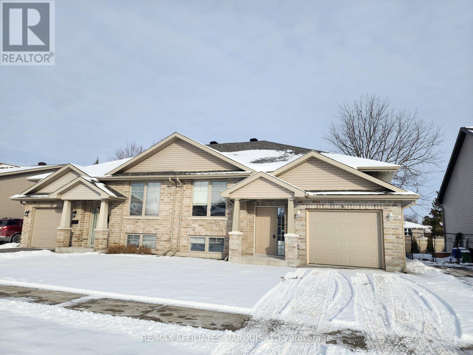 70 Forestdale Crescent, Cornwall, ON - Outdoor With Facade