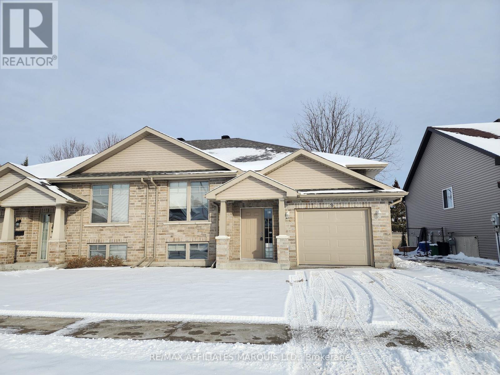 70 Forestdale Crescent, Cornwall, ON - Outdoor With Facade