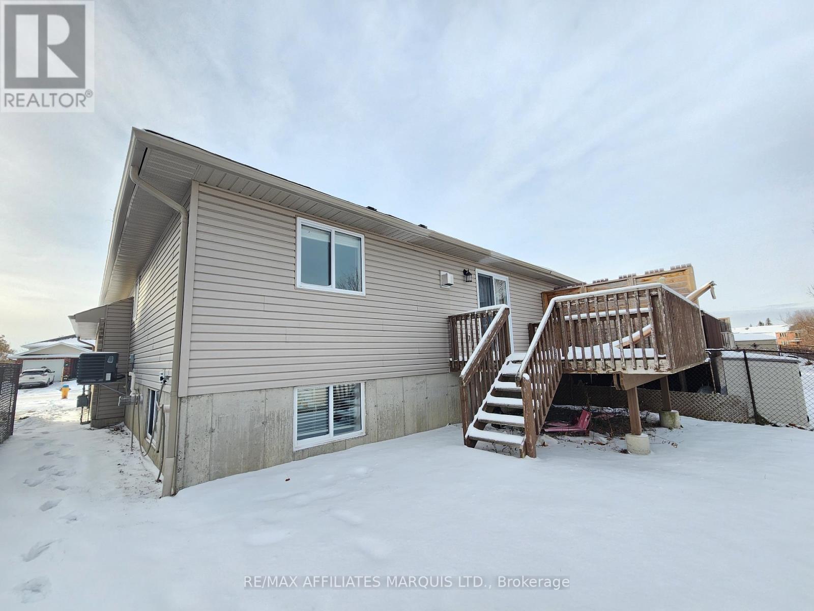 70 Forestdale Crescent, Cornwall, ON - Outdoor With Exterior