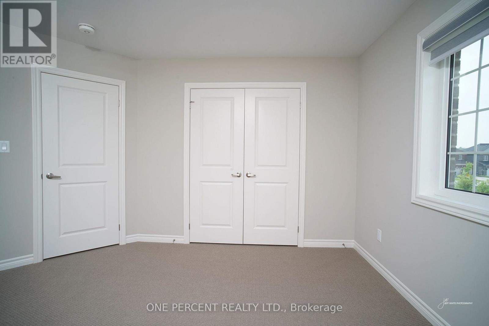 242 Springfield Crescent, Clearview (Stayner), ON - Indoor Photo Showing Other Room