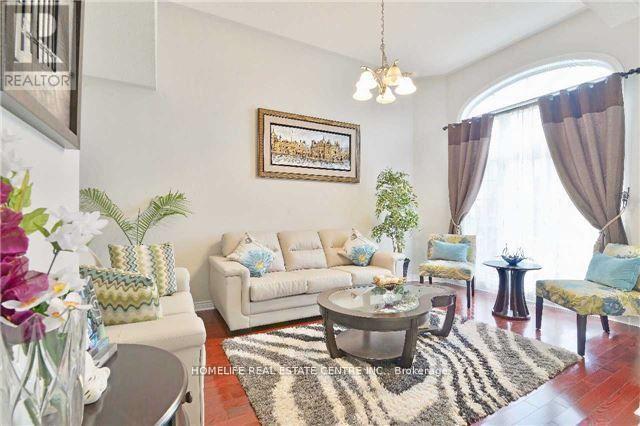 65 Batt Crescent, Ajax, ON - Indoor Photo Showing Living Room