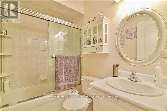 65 Batt Crescent, Ajax, ON - Indoor Photo Showing Bathroom