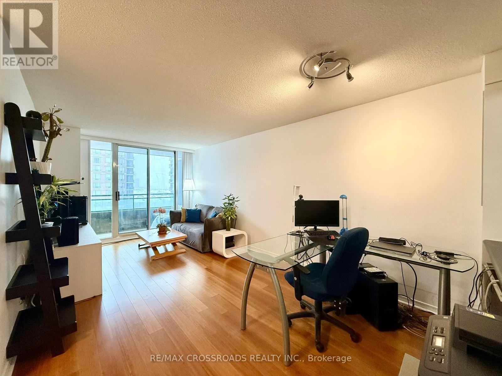 712 - 350 Red Maple Road, Richmond Hill, ON - Indoor Photo Showing Office