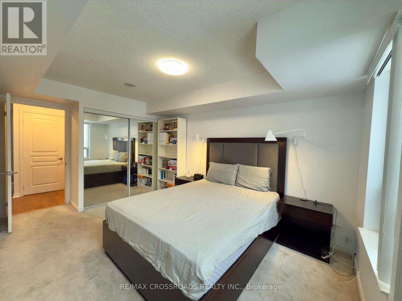 712 - 350 Red Maple Road, Richmond Hill, ON - Indoor Photo Showing Bedroom