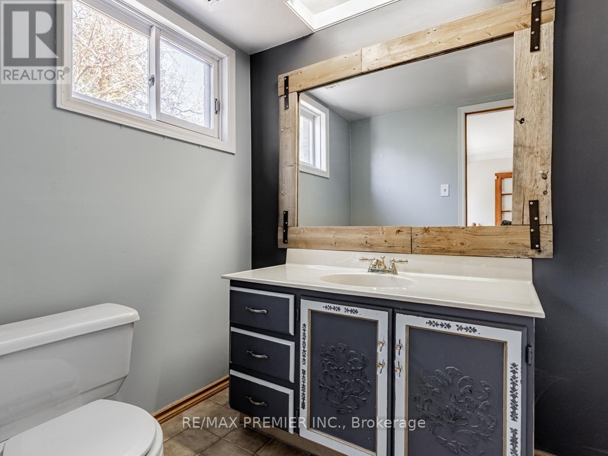4282 Vivian Road, Whitchurch-Stouffville, ON - Indoor Photo Showing Bathroom
