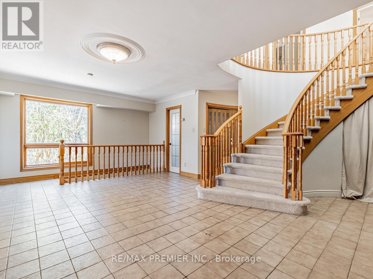 4282 Vivian Road, Whitchurch-Stouffville, ON - Indoor Photo Showing Other Room