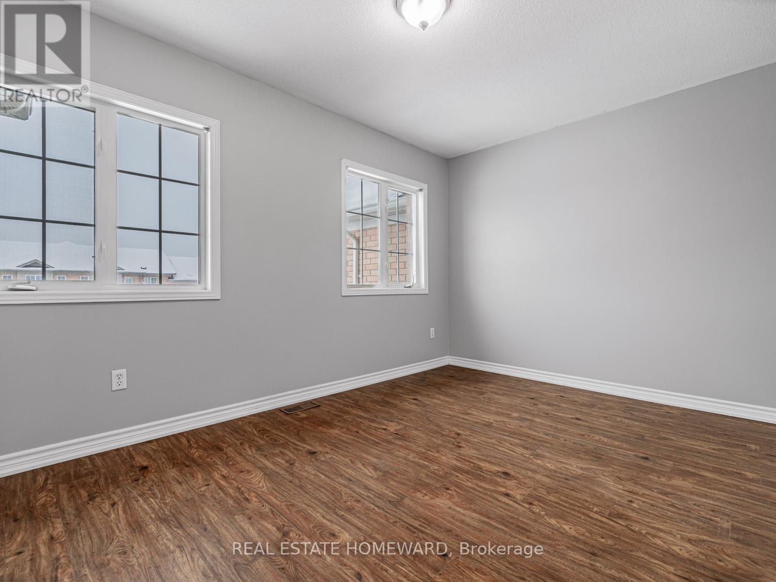304 Flagstone Way, Newmarket, ON - Indoor Photo Showing Other Room
