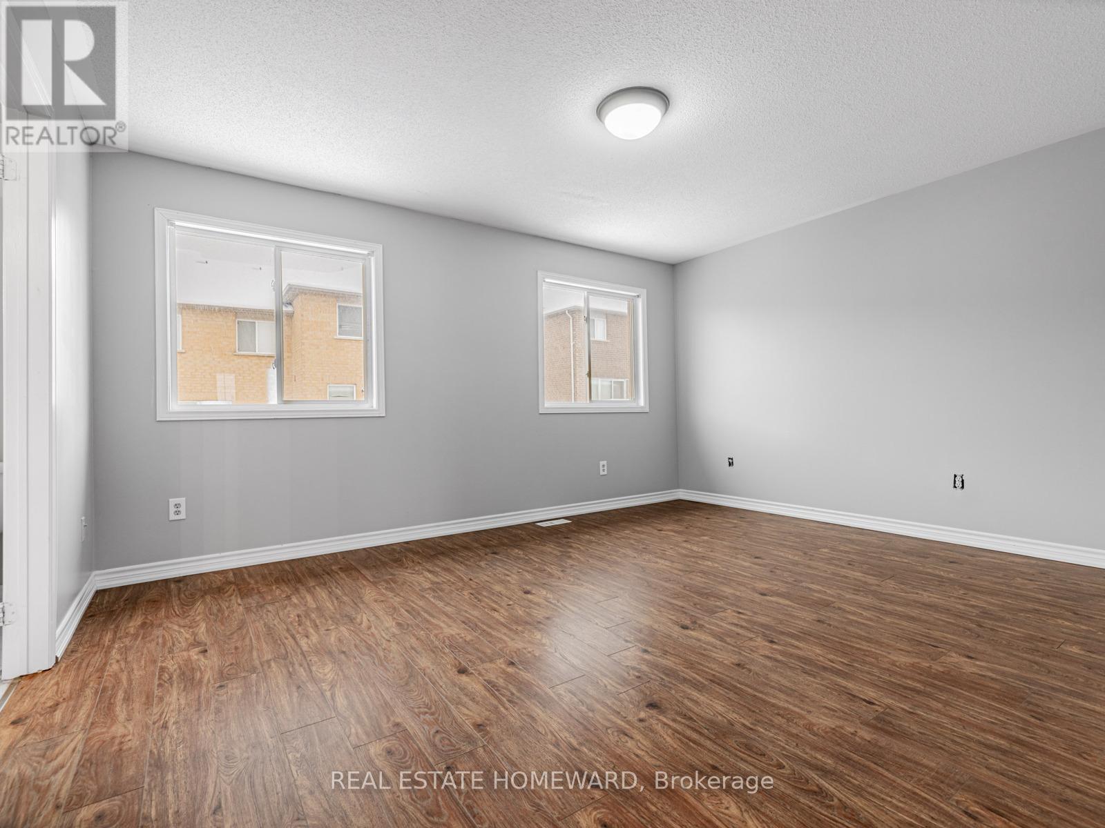 304 Flagstone Way, Newmarket, ON - Indoor Photo Showing Other Room