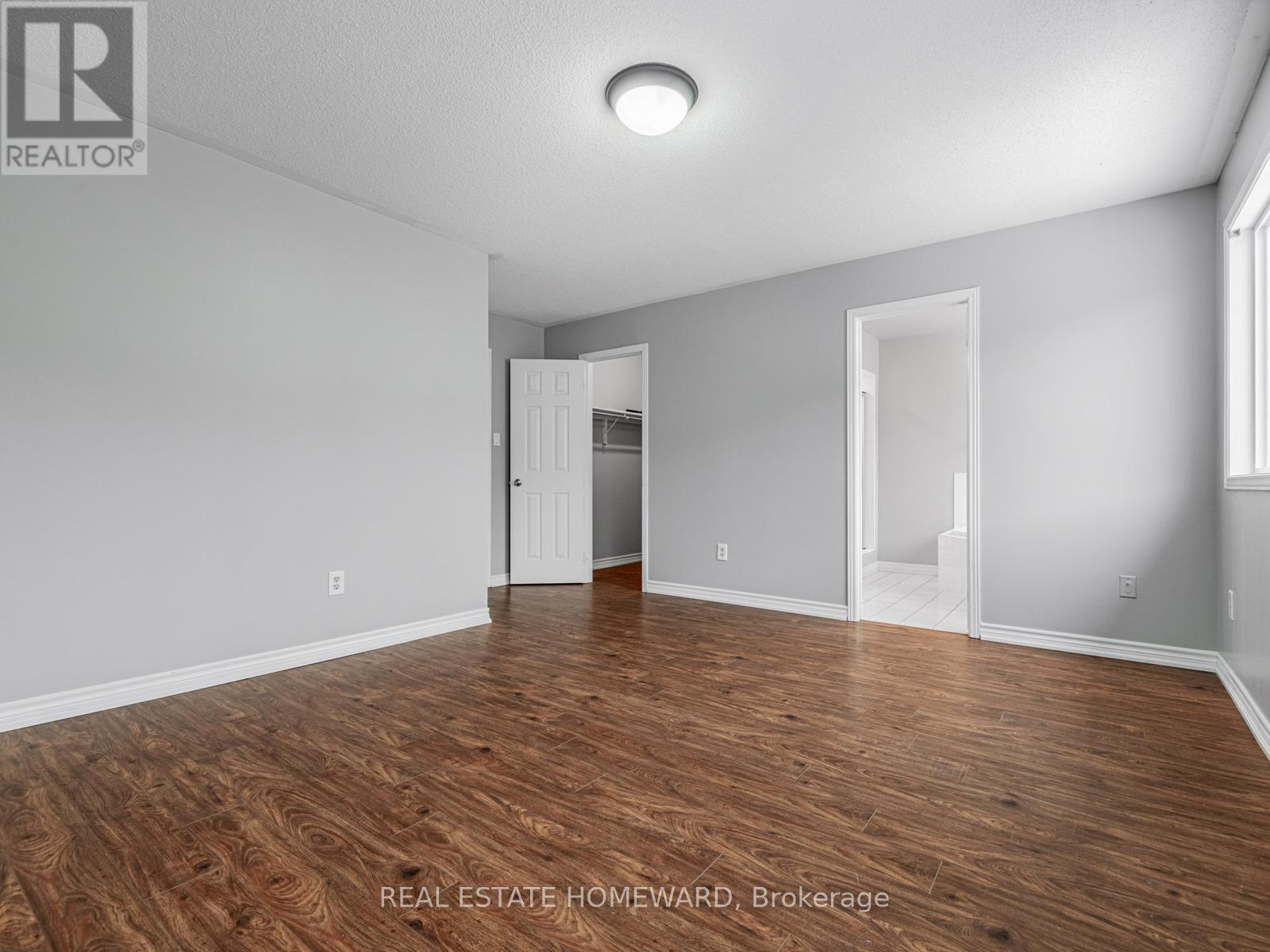 304 Flagstone Way, Newmarket, ON - Indoor Photo Showing Other Room