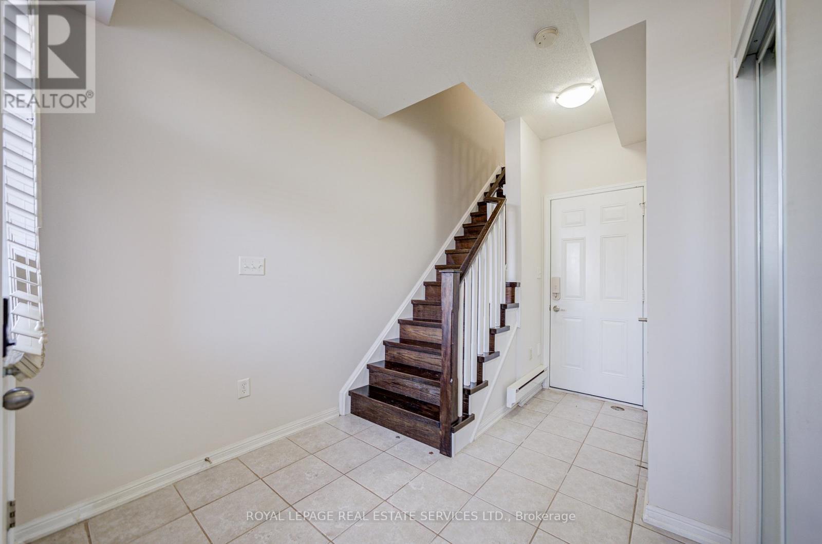 47 - 2614 Dashwood Drive, Oakville, ON - Indoor Photo Showing Other Room