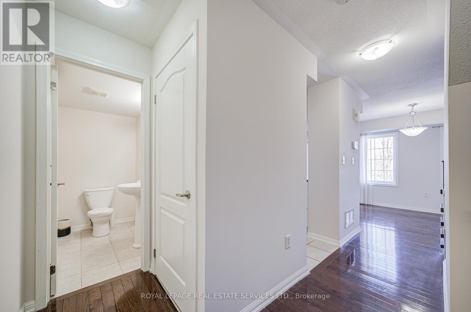 47 - 2614 Dashwood Drive, Oakville, ON - Indoor Photo Showing Other Room