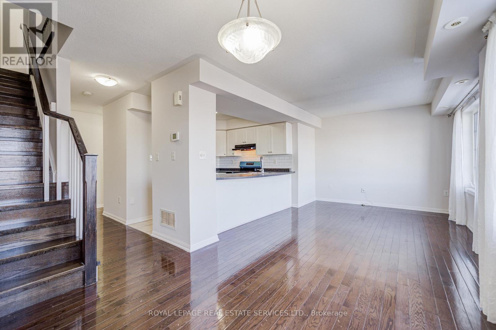 47 - 2614 Dashwood Drive, Oakville, ON - Indoor Photo Showing Other Room