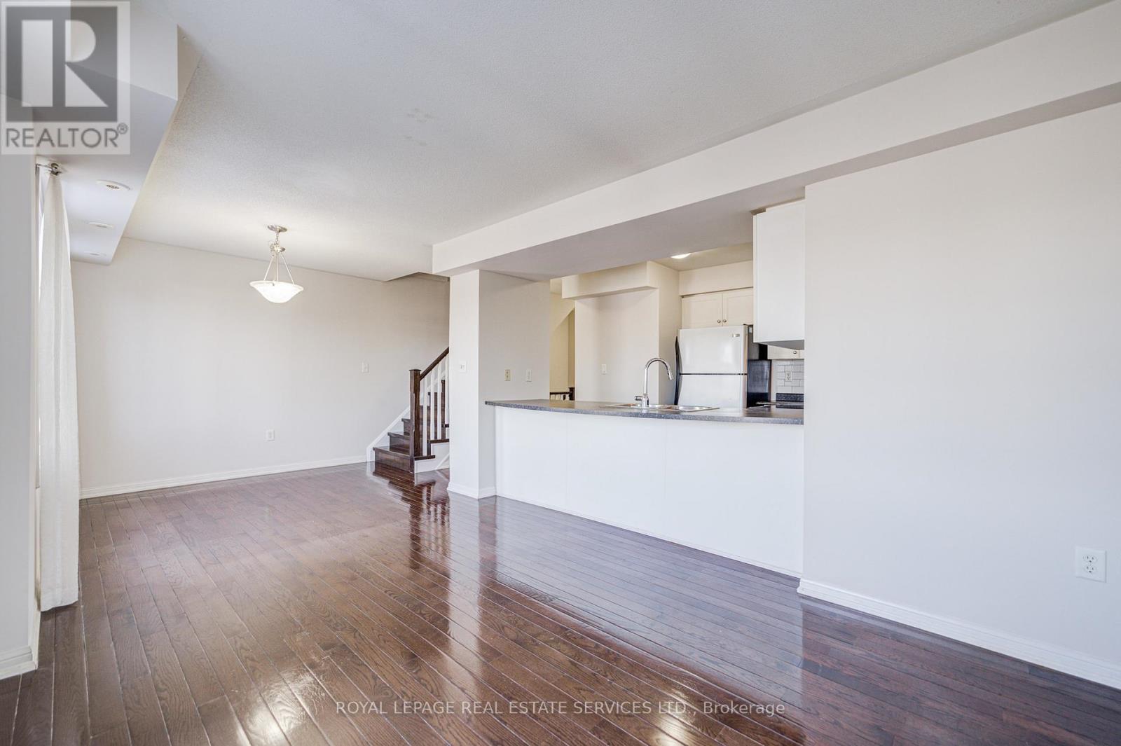 47 - 2614 Dashwood Drive, Oakville, ON - Indoor