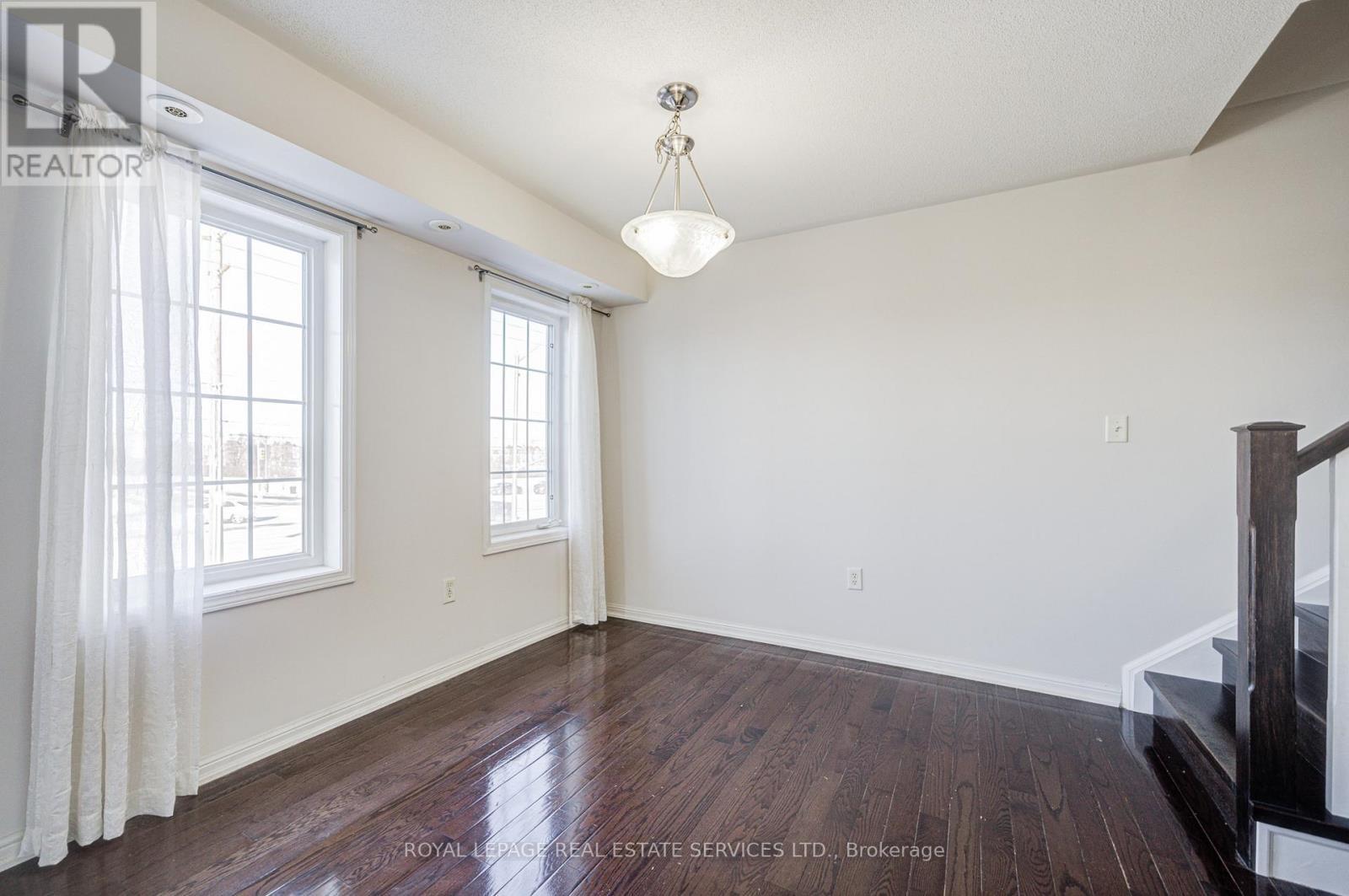 47 - 2614 Dashwood Drive, Oakville, ON - Indoor Photo Showing Other Room