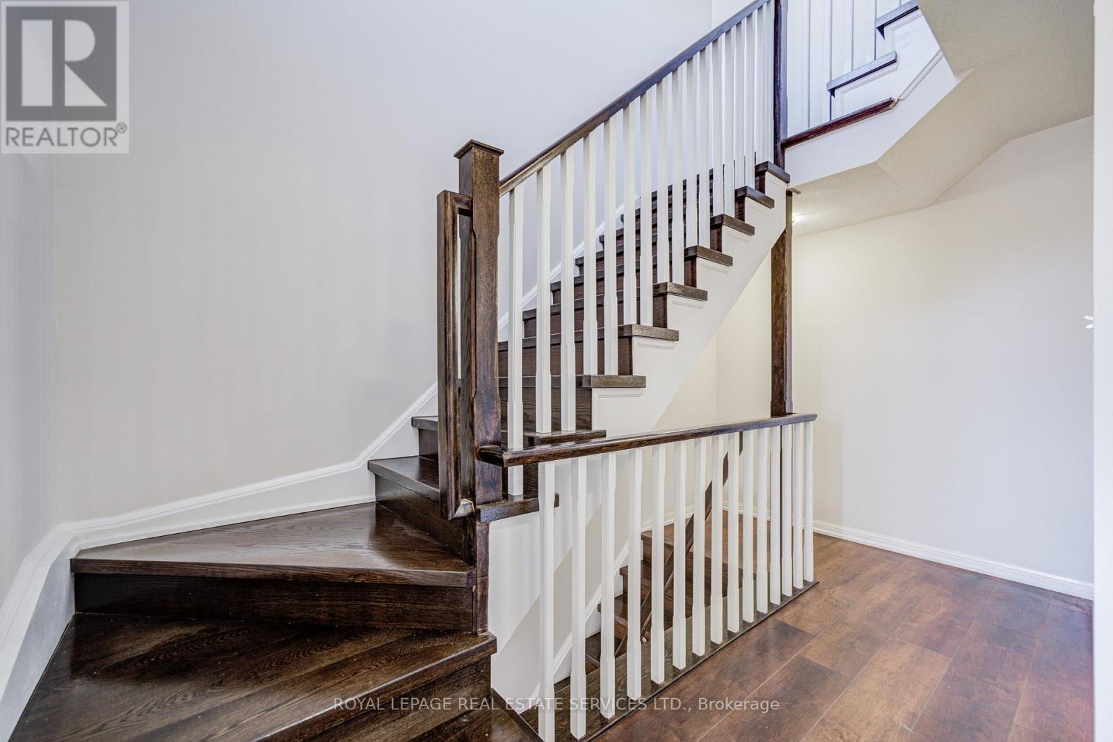 47 - 2614 Dashwood Drive, Oakville, ON - Indoor Photo Showing Other Room